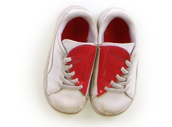 最大90 Off スニーカーの子供服 プーマ 靴14cm キャリーオン