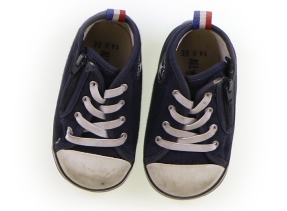 最大90 Off スニーカーの子供服 コンバース 靴14cm キャリーオン